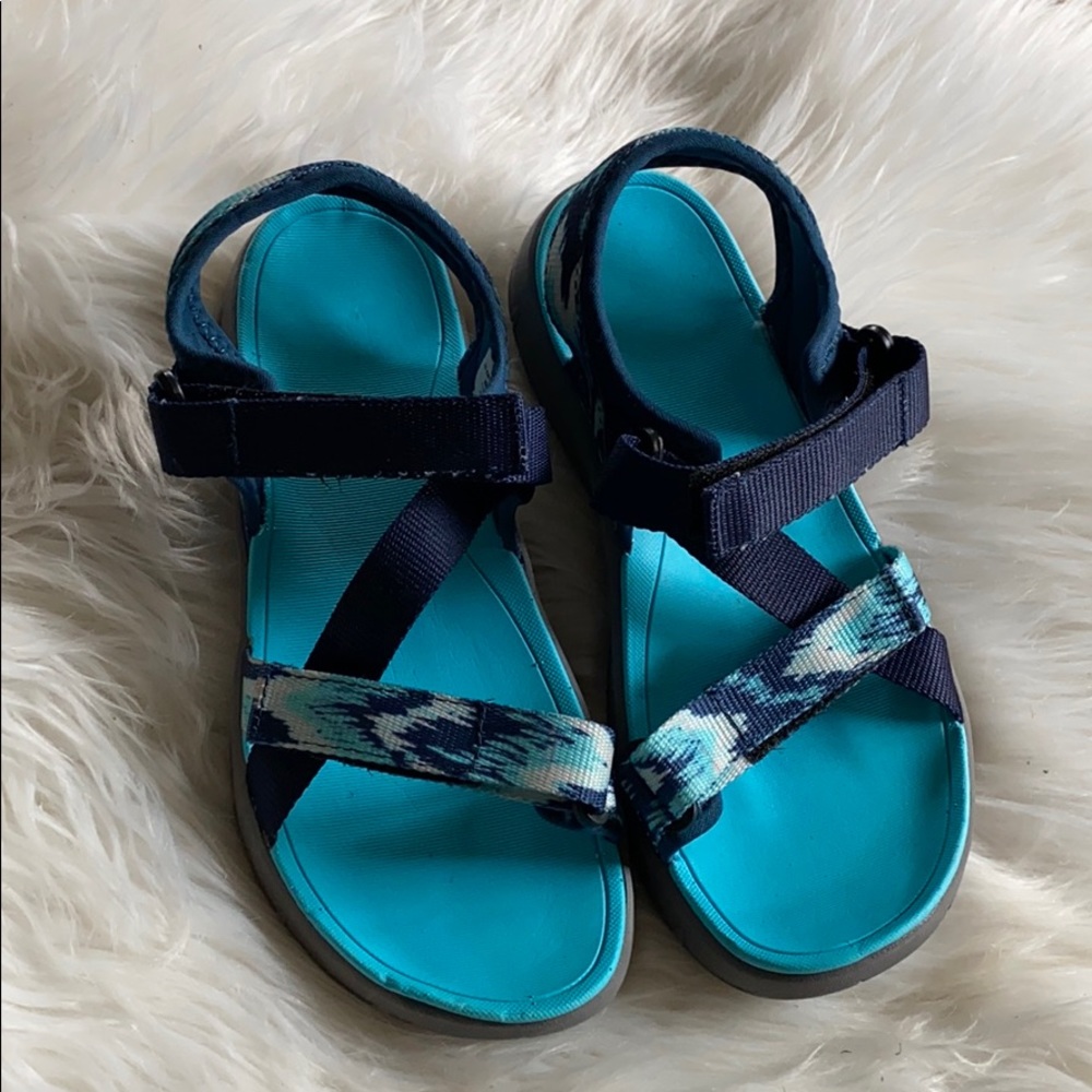 Northside blue and grey sandals new without tags